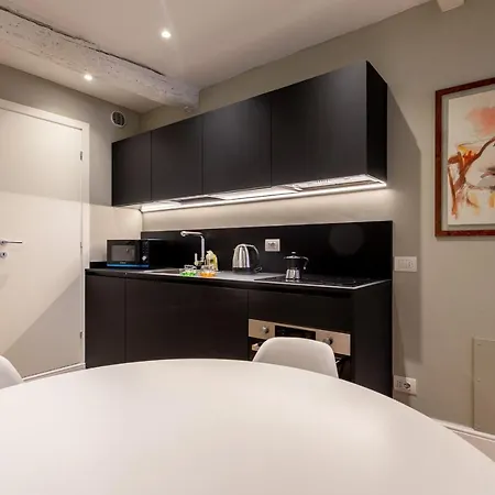 Lupi By Halldis Apartment